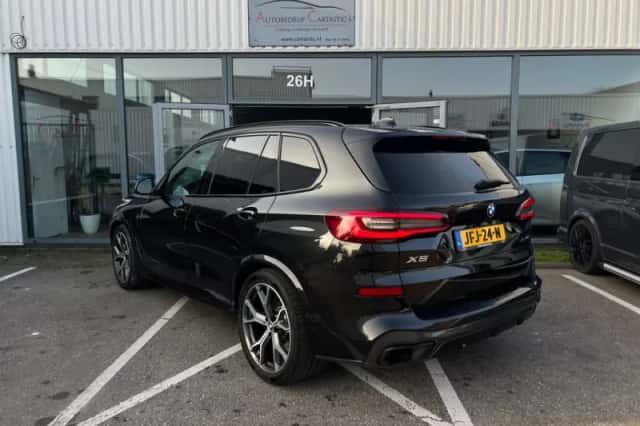 BMW X5 (2021) thumbnail 4