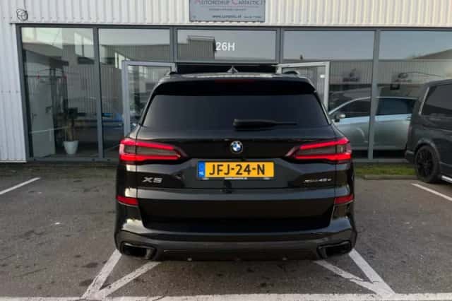 BMW X5 (2021) thumbnail 5