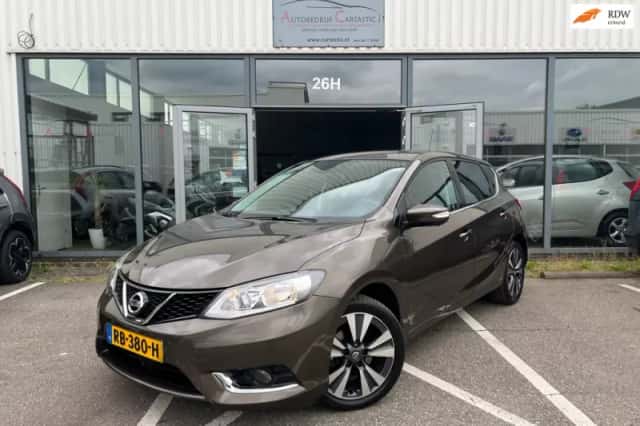 Nissan Pulsar (2017) thumbnail 1