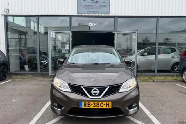 Nissan Pulsar (2017) thumbnail 2