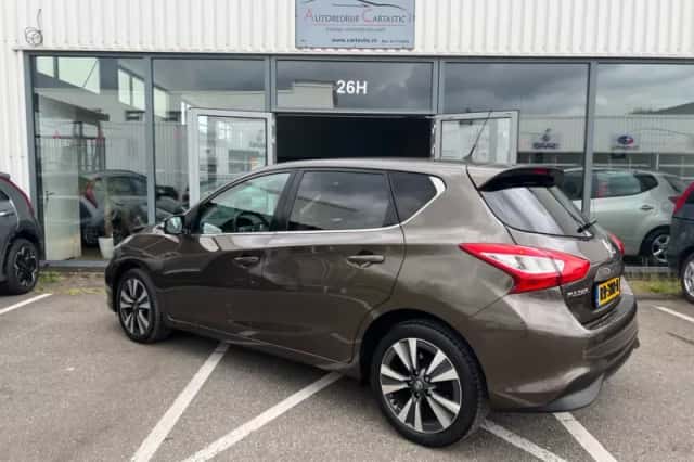 Nissan Pulsar (2017) thumbnail 4
