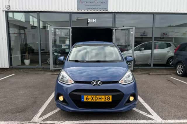Hyundai i10 (2014) thumbnail 2