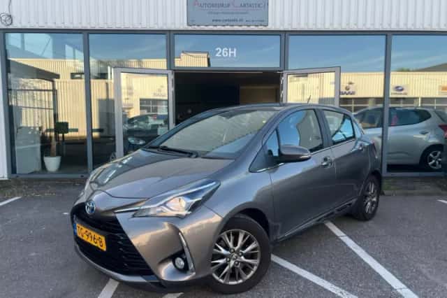 Toyota Yaris (2018) thumbnail 1
