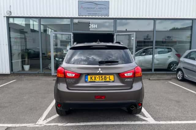 Mitsubishi ASX (2016) thumbnail 5