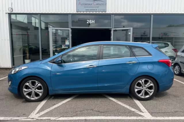 Hyundai i30 (2012) thumbnail 4