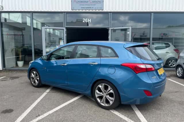 Hyundai i30 (2012) thumbnail 5