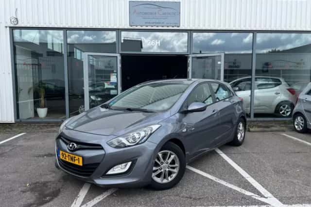 Hyundai i30 (2012) thumbnail 1