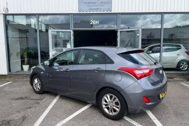 Hyundai i30 (2012) thumbnail 4