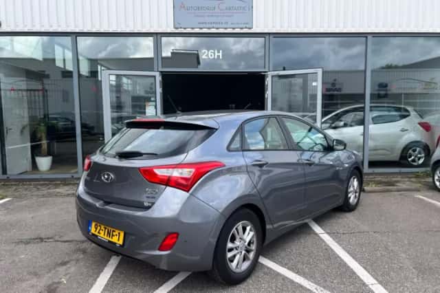 Hyundai i30 (2012) thumbnail 6