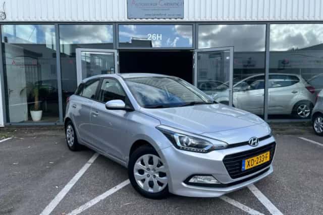 Hyundai i20 (2019) thumbnail 3