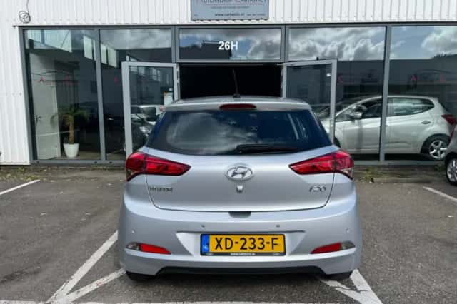 Hyundai i20 (2019) thumbnail 5