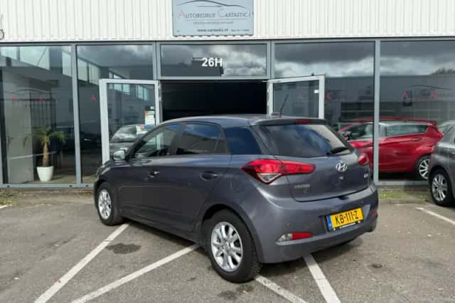 Hyundai i20 (2016) thumbnail 4