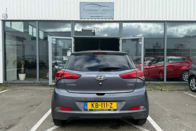 Hyundai i20 (2016) thumbnail 5