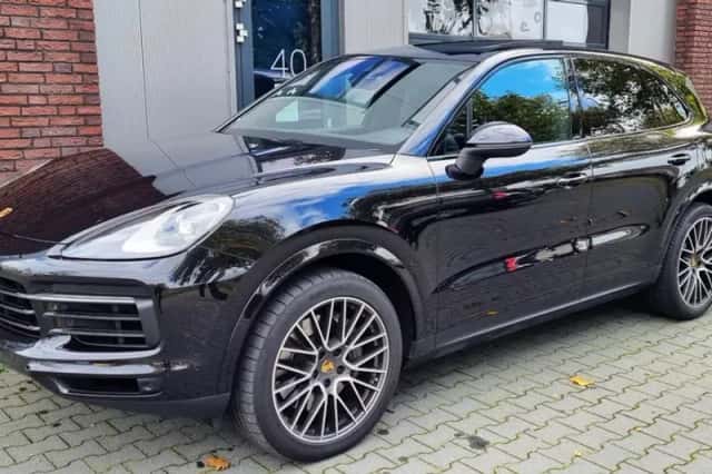 Porsche Cayenne (2019) thumbnail 2