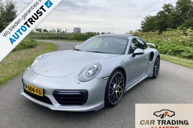 Porsche 911 (2013) thumbnail 1
