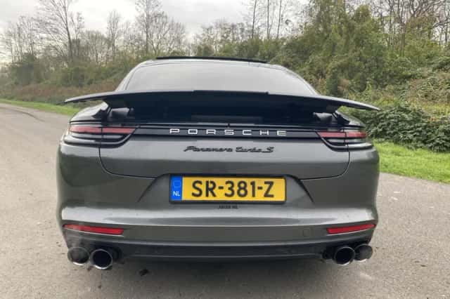 Porsche Panamera (2017) thumbnail 5