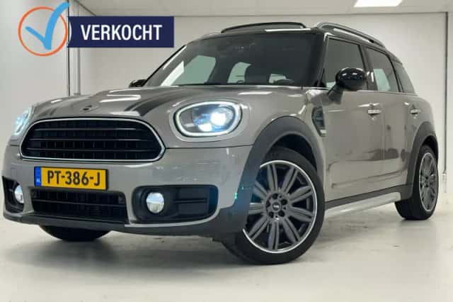 MINI Countryman (2017) thumbnail 1
