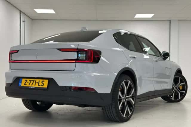 Polestar 2 (2022) thumbnail 2