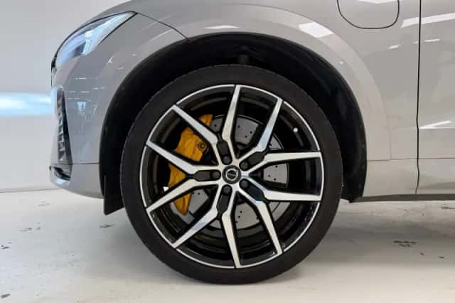Volvo XC60 (2021) thumbnail 4