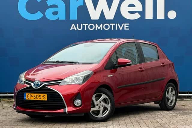 Toyota Yaris (2015) thumbnail 1