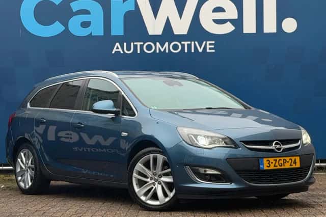 Opel Astra Sports Tourer (2015) thumbnail 3