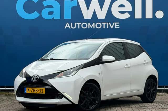 Toyota Aygo (2014) thumbnail 1