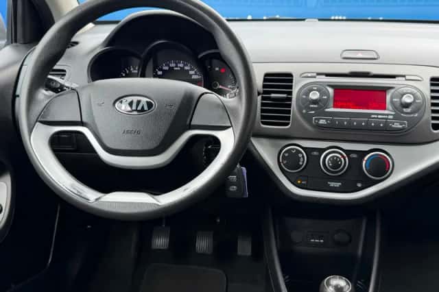 Kia Picanto (2012) thumbnail 4