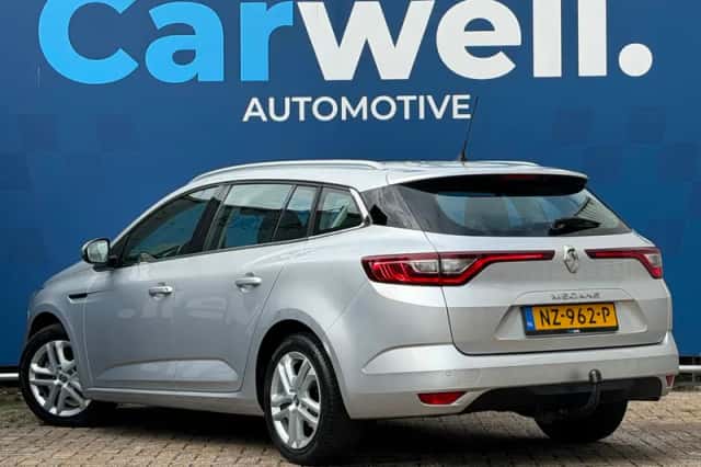 Renault Mégane (2017) thumbnail 5