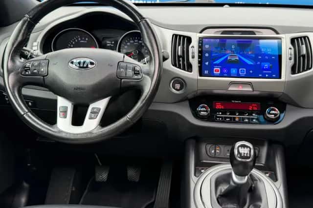 Kia Sportage (2015) thumbnail 4