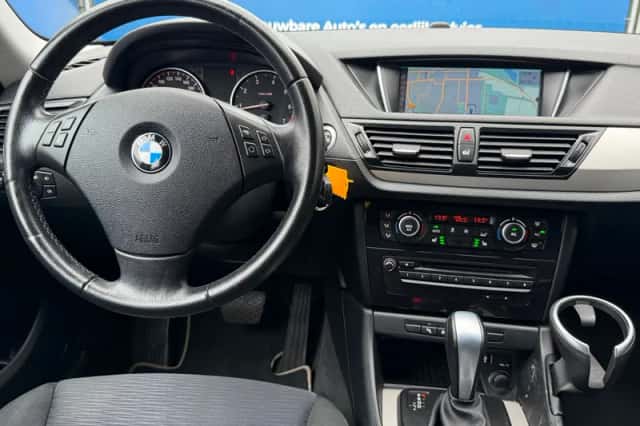 BMW X1 (2013) thumbnail 4