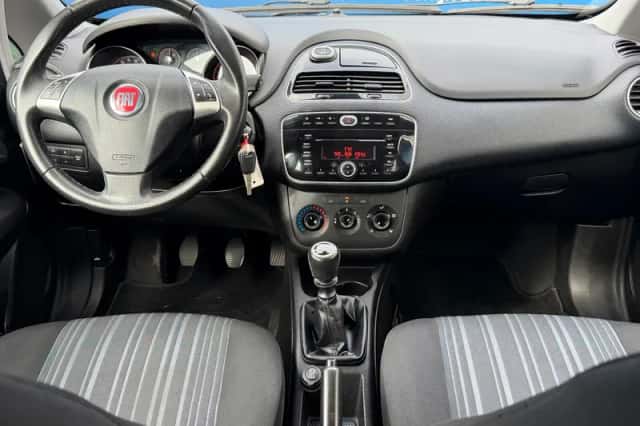Fiat Punto Evo (2011) thumbnail 2