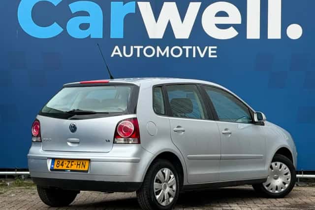 Volkswagen Polo (2008) thumbnail 6