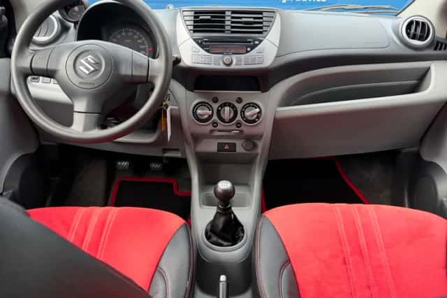Suzuki Alto (2011) thumbnail 2