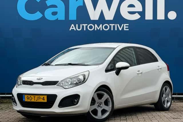 Kia Rio (2012) thumbnail 1