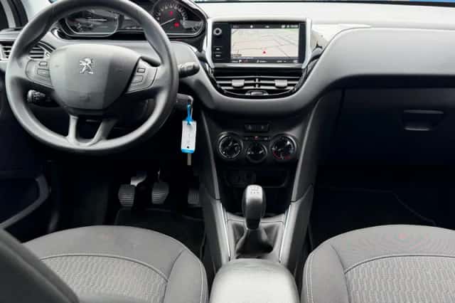 Peugeot 208 (2017) thumbnail 2