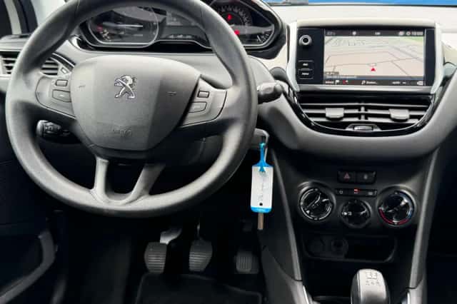 Peugeot 208 (2017) thumbnail 4