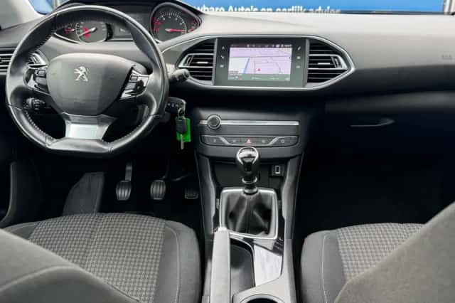 Peugeot 308 (2020) thumbnail 2