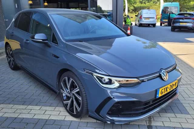 Volkswagen Golf (2023) thumbnail 6