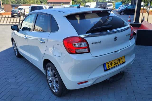 Suzuki Baleno (2016) thumbnail 3