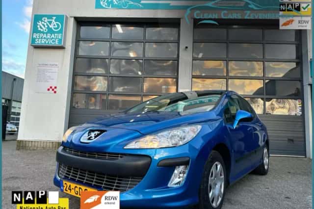 Peugeot 308 (2008) thumbnail 1