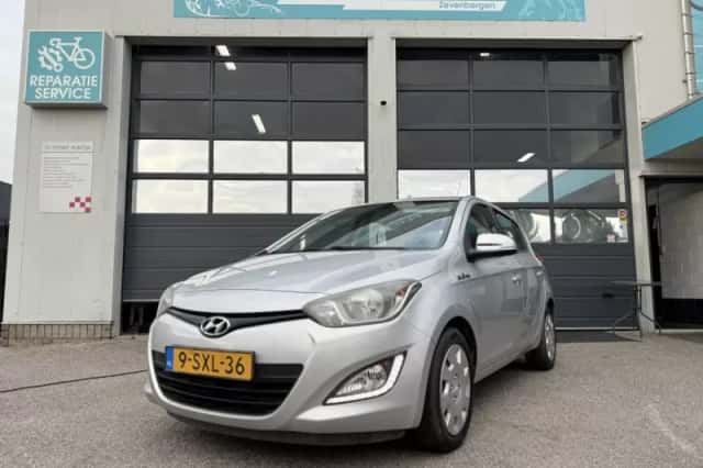 Hyundai i20 (2014) thumbnail 1