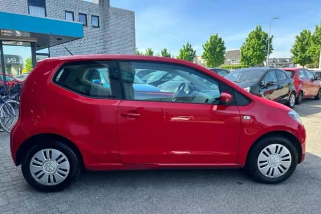Volkswagen Up! (2012) thumbnail 4