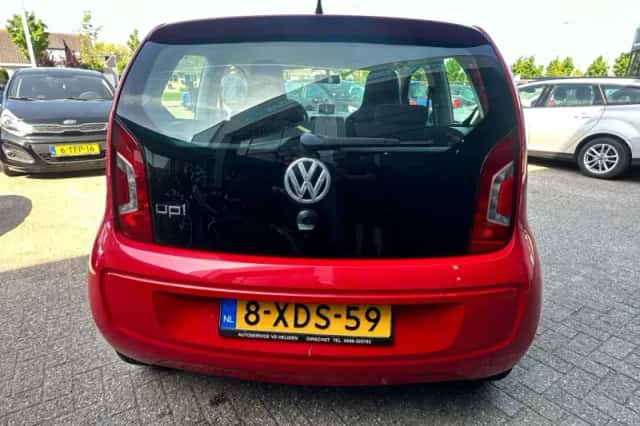 Volkswagen Up! (2012) thumbnail 6