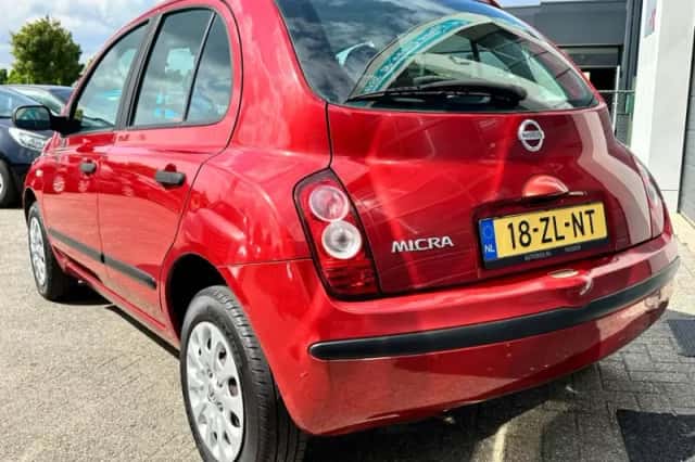 Nissan Micra (2008) thumbnail 2