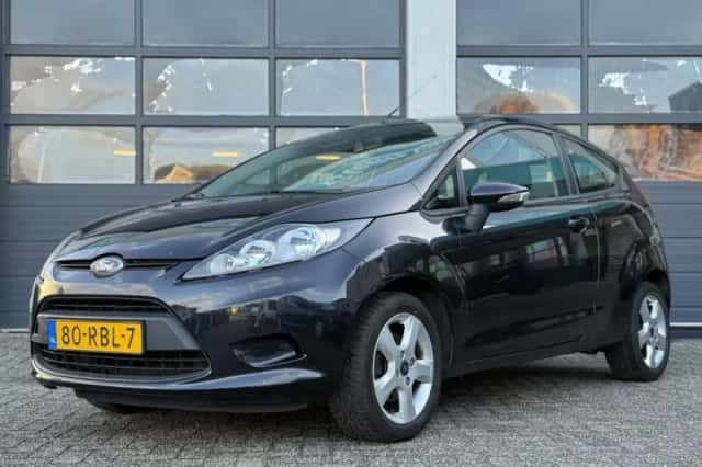 Ford Fiesta (2011) thumbnail 6