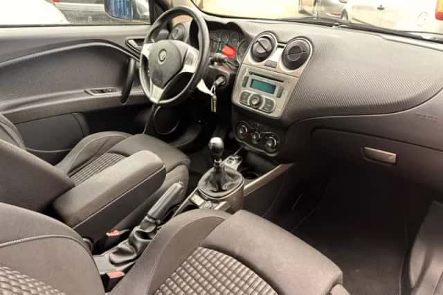 Alfa Romeo MiTo (2009) thumbnail 2