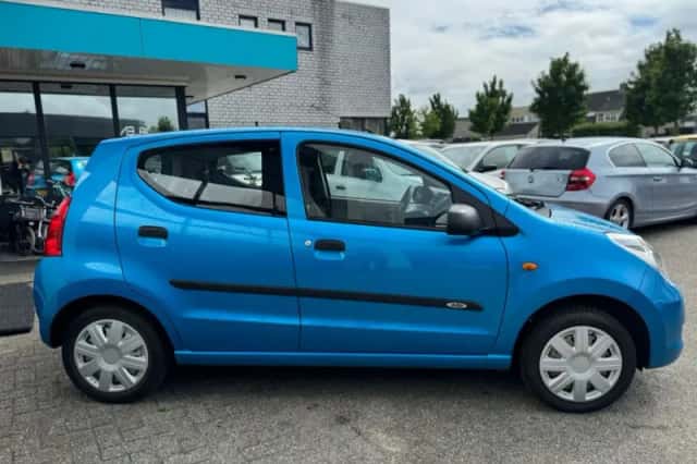 Suzuki Alto (2010) thumbnail 6