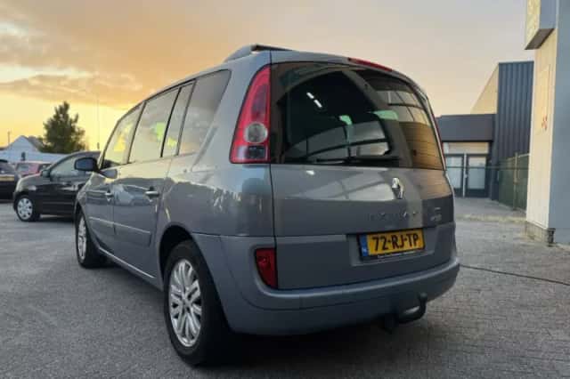 Renault Espace (2005) thumbnail 3