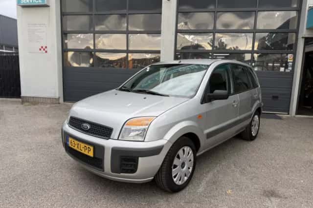 Ford Fusion (2007) thumbnail 3