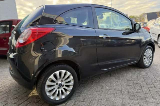 Ford Ka (2011) thumbnail 4